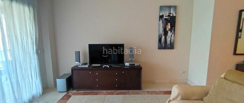 Foto cd6d1497-5e3b-453d-8e78-fa45b333309b. Piso en calle dunas de casasola 9e apartamento de lujo en benatalaya: tu oasis en la costa del sol en Estepona