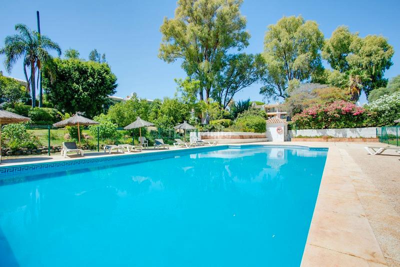 Foto 808d96ea-cd37-4086-acd7-bbaa9cafbdd8. Piso en avenida del coral 43 tu paraíso en atalaya: exclusivo apartamento en planta baja en Estepona