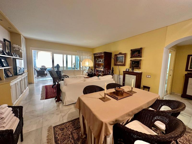 Foto 0515c39b-196b-47f4-b2df-52e72fc4379c. Appartamento in avenida playas del duque 2c in Puerto Banús Marbella