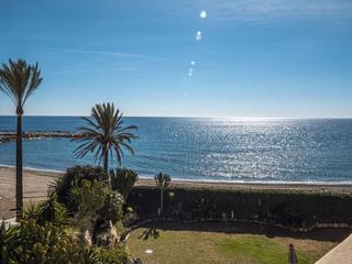 Pis a Paseo andrés segovia 5. La herradura: tu paraíso junto al mar