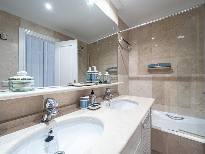 Foto f89ff211-347b-478b-85bc-00a6c89bd677. Piso la herradura: tu paraíso junto al mar en Puerto Banús Marbella