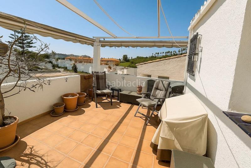 Foto 21cef684-7655-40a5-98b2-bba0e2cc7f88. Piso en n-340 147 la duquesa: tu oasis mediterráneo en Manilva