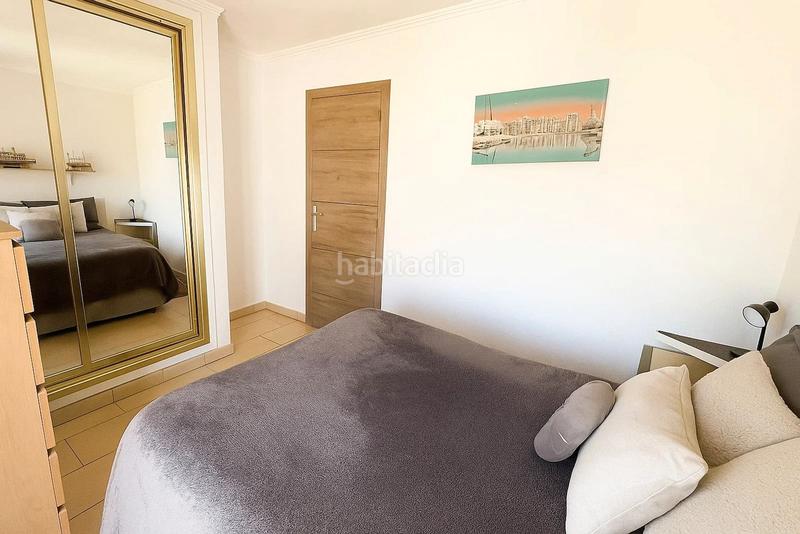 Foto 49599ac7-3419-4eb8-8155-1be42b8b96f7. Piso en n-340 147 la duquesa: tu oasis mediterráneo en Manilva
