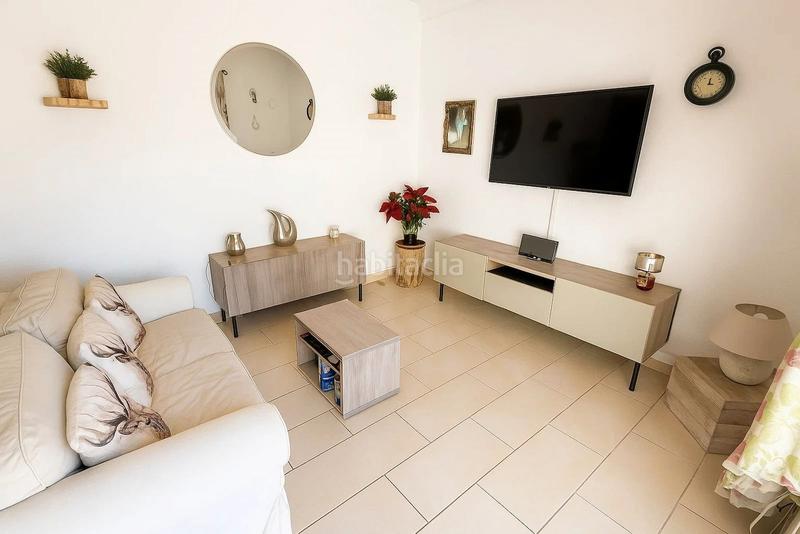 Foto d025c17d-94a9-44d0-8a09-8f0897f4fe7e. Piso en n-340 147 la duquesa: tu oasis mediterráneo en Manilva