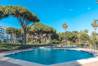 Appartement à Avenida de lola flores 11. Puerto banús: tu lujo en primera línea