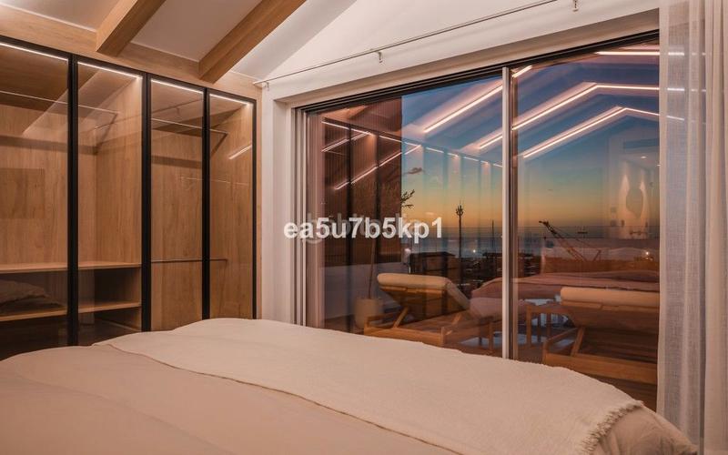 Foto c54d366c-588c-44b6-8a8d-c62b408d0b50. Àtic a calle los granados 18 a Puerto Banús Marbella