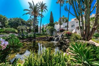 Attique à Avenida de julio iglesias s/n. Dúplex de lujo en puerto banús