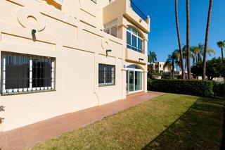 Pis a Calle la pacheca alta 22. Exclusivo apartamento en planta baja con jardín privado en la qu