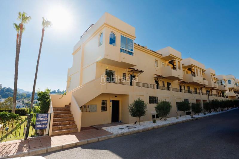 Foto 9410a60a-c794-4017-81aa-36fabfdd3244. Piso en calle la pacheca alta 22 exclusivo apartamento en planta baja con jardín privado en la quinta, : lujo y vistas panorámicas en Benahavís