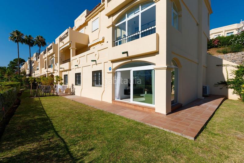 Foto f43ece6f-1a43-4799-94c8-71a0694277af. Piso en calle la pacheca alta 22 exclusivo apartamento en planta baja con jardín privado en la quinta, : lujo y vistas panorámicas en Benahavís