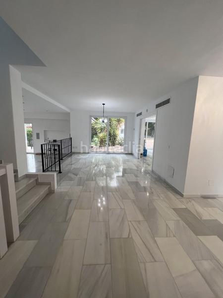 Foto 45f3d8bb-1c00-4e79-96d1-2b71a9853c22. Chalet in calle los granados 18 in Puerto Banús Marbella