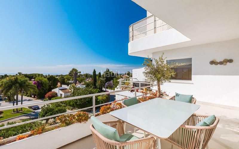 Foto 6015131e-d70b-4329-9b12-aface2b318f9. Attique dans calle 19 c 501 dans Guadalmina Alta Marbella