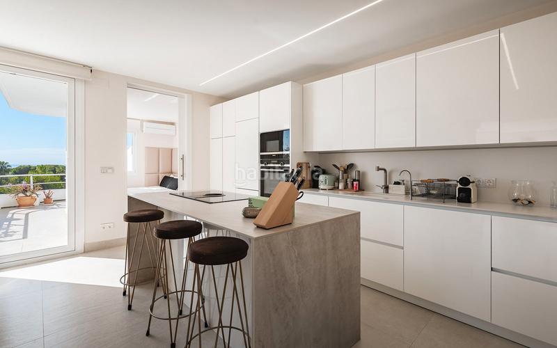 Foto 841f18ec-9ec6-40c1-8476-f949ae1de9ea. Attique dans calle 19 c 501 dans Guadalmina Alta Marbella