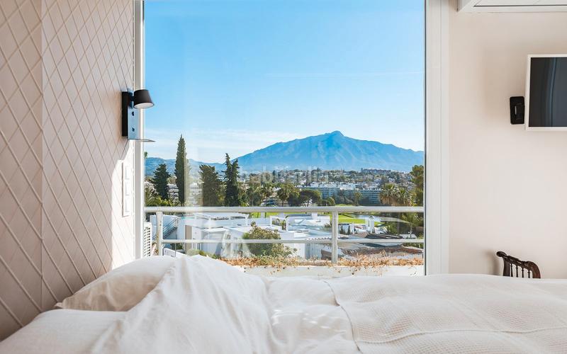 Foto be606d1d-9c1a-4d6d-b7de-9c7db83d54d4. Attique dans calle 19 c 501 dans Guadalmina Alta Marbella