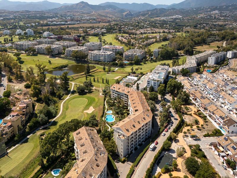 Foto bb9df87c-4855-4a7f-ac8f-f1fb1e907c9d. Pis a calle 19 c 501 a Guadalmina Alta Marbella