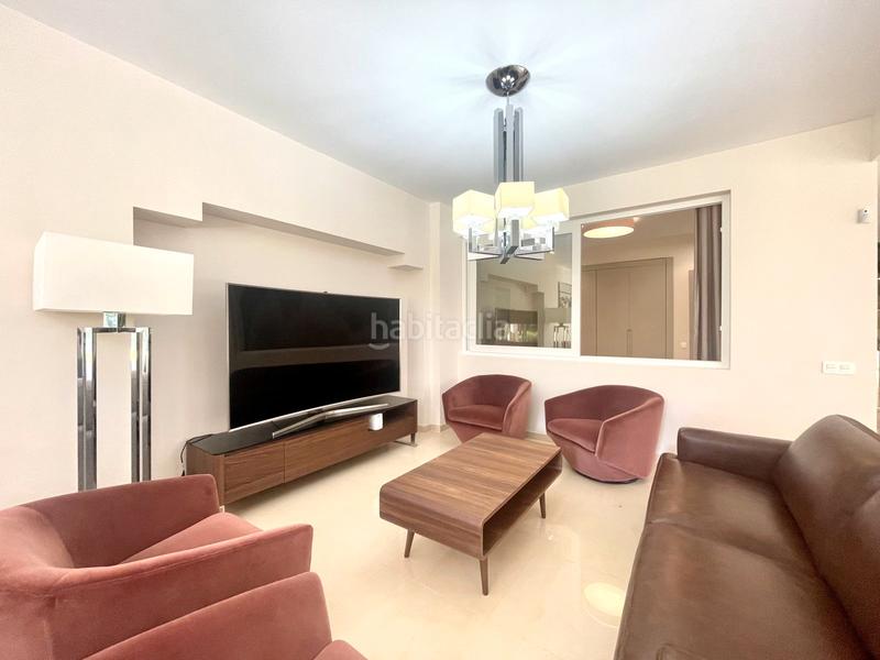 Foto c03999ba-a5ac-4790-a394-c74bec7ada5a. Dúplex a plaza de los naranjos 4 a Casco Antiguo Marbella