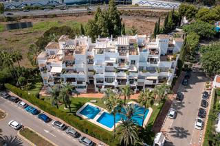 Dúplex  Avenida de julio iglesias 76. Puerto banús: ático de ensueño con vistas 360º