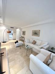 Appartement à Calle jesus puente 22. Puerto banús: tu lujo renovado