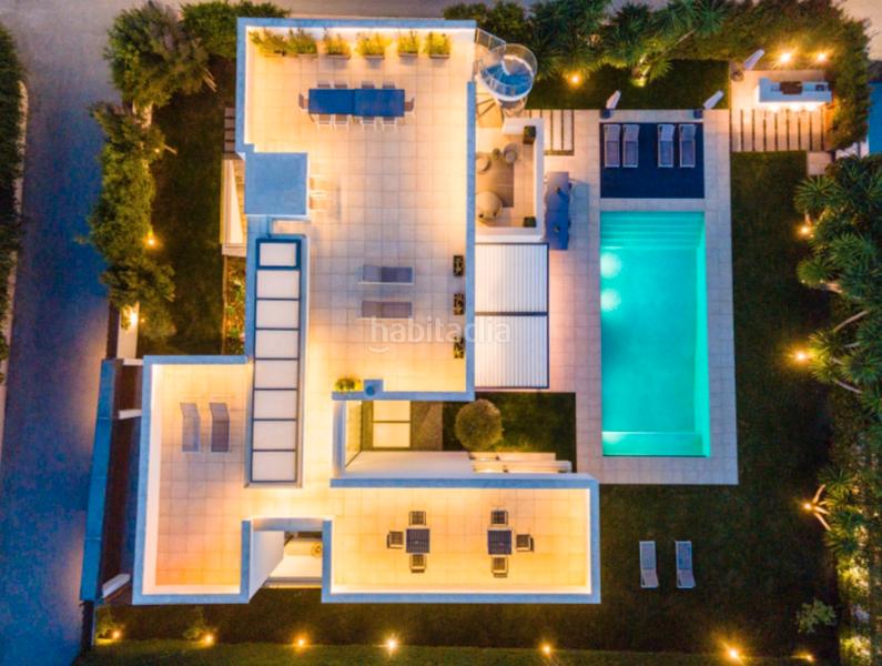 Foto 105d69c9-6a67-4672-a21f-c14f0b75078a. Xalet a calle jesus puente 12 a Puerto Banús Marbella