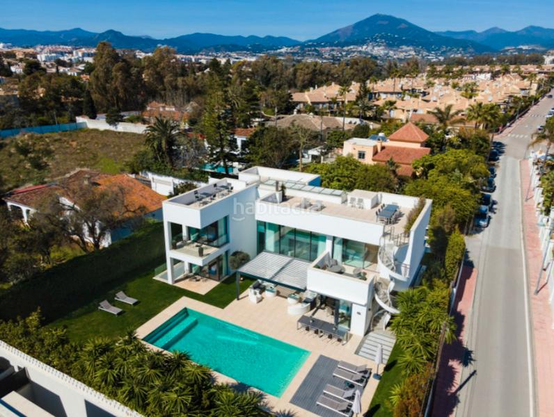 Foto 21228089-9f0d-422b-b7d7-b11f2b5951af. Xalet a calle jesus puente 12 a Puerto Banús Marbella