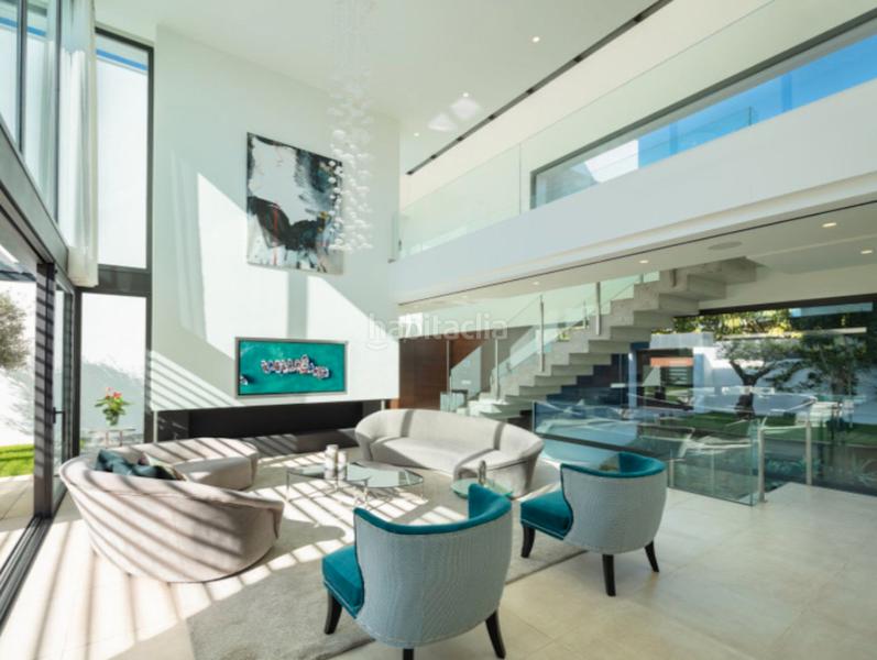 Foto ac378976-ceba-4dc6-a75f-390a407aed47. Xalet a calle jesus puente 12 a Puerto Banús Marbella