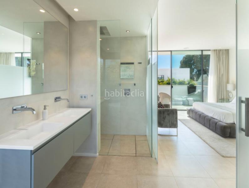 Foto bd27f4b2-eb05-4e80-b6b2-7e32887f0427. Xalet a calle jesus puente 12 a Puerto Banús Marbella