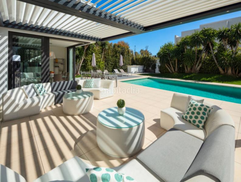 Foto ea7e22af-4f96-48b3-bdd2-6a91b6f4ac91. Xalet a calle jesus puente 12 a Puerto Banús Marbella