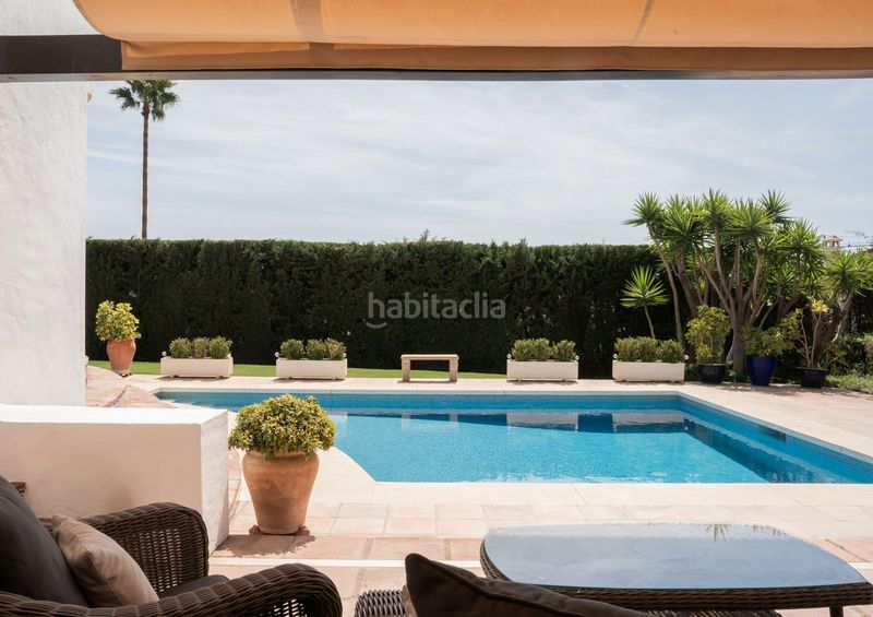 Foto 8d9b9922-48cd-4ade-b8c3-bf3954a246cb. Chalet en lugar urbanizacion el paraiso 514c el paraíso: tu villa de ensueño en Estepona