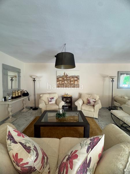 Foto aaf49b77-7989-41a4-88bb-1fc14eb5861c. Location attique dans urbanización alhambra del golf 1 dans Estepona