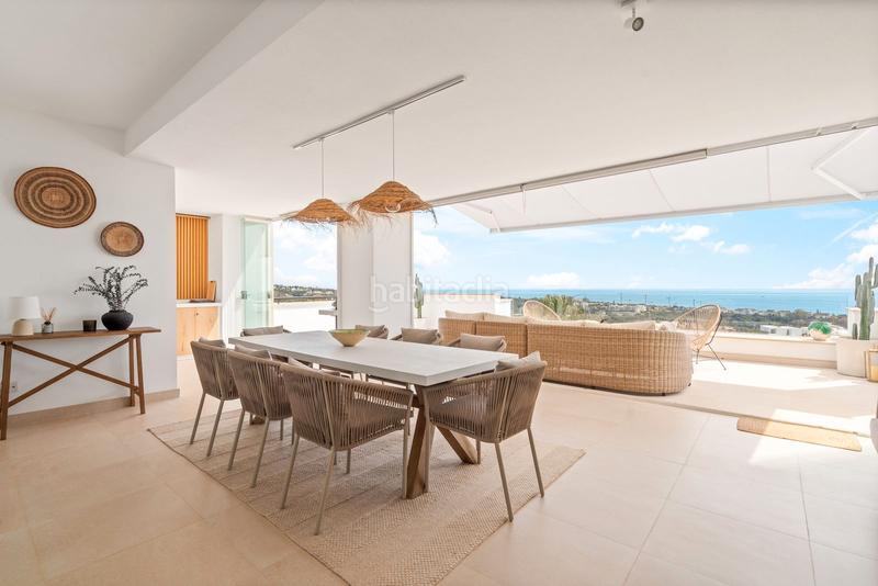 Foto bd80f9f2-3387-422a-b793-878a01de4420. Casa pareada en urbanizacion los altos de los monteros 11 oportunidad única: dúplex a 60 metros de la playa en la duquesa en Marbella
