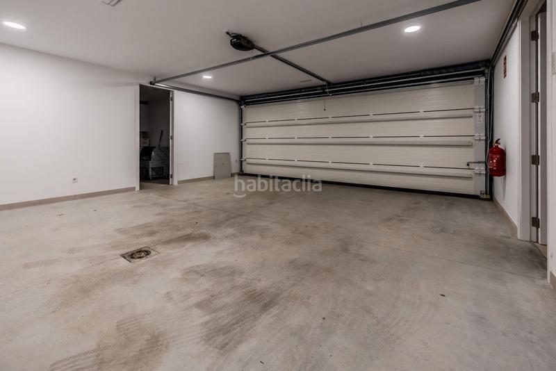 Foto c7c9afa5-7aa0-448f-bff2-a5a5c7e5b9f7. Chalet in avenida de julio iglesias s/n in Puerto Banús Marbella