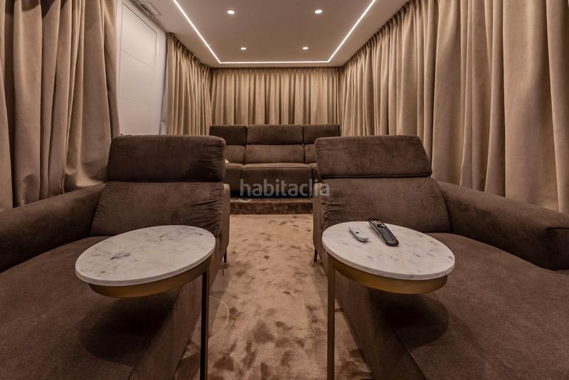 Foto fc2149dc-af68-4018-88ca-73b7d58168fe. Chalet in avenida de julio iglesias s/n in Puerto Banús Marbella