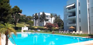 Pis a Los Monteros. Los monteros: tu lienzo frente al mar