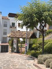 Attico  Urbanizacion torre esteril 100. Ático en benahavís: vistas de ensueño