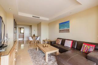 Dúplex  Calle la pacheca alta 22. Exclusivo ático con vistas panorámicas en la quinta, benahavís