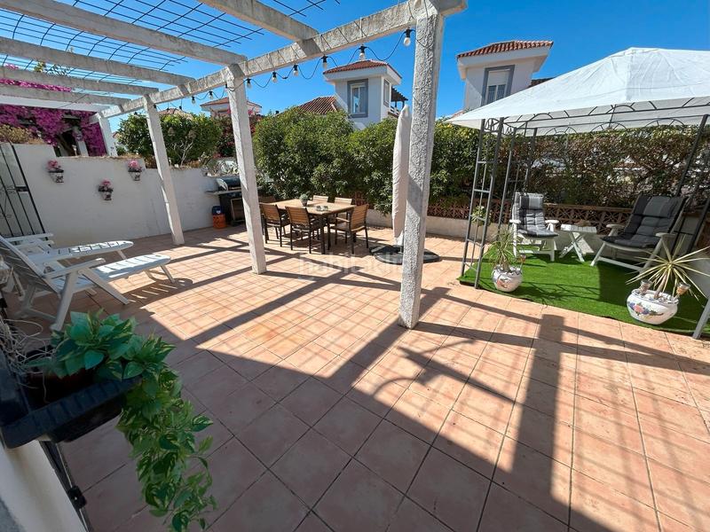 Foto 68fc2088-b7b1-4dbe-94f5-770492cf3eec. Casa adosada en n-340 147 la duquesa: tu rincón con encanto en Manilva