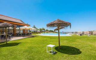 Apartamento en Urbanizacion el paraiso 1r. Paraíso pueblo: tu refugio familiar en la costa del sol