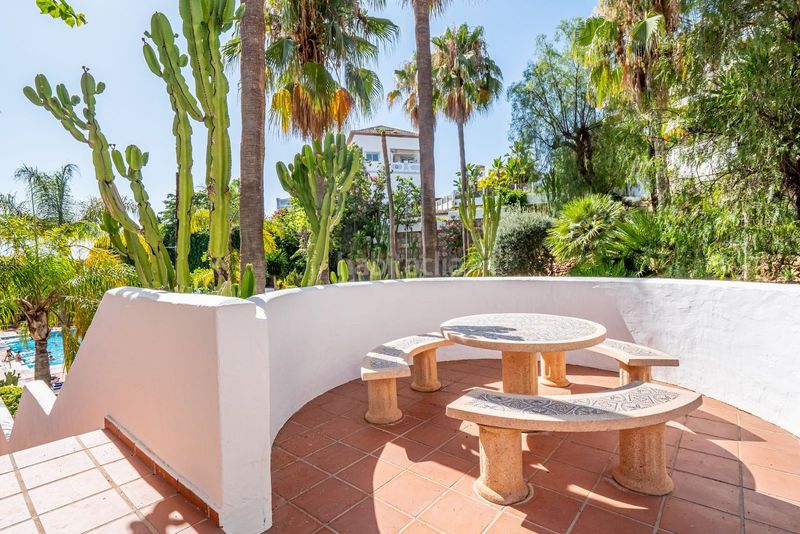 Foto 0b3574ae-d95f-4b02-92a3-e86ea95b8eb5. Pis a calle las ventas 16 a Las Brisas Marbella