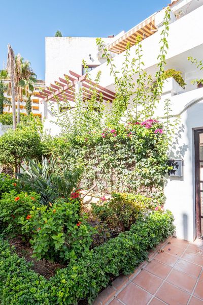 Foto 2f45a347-1e06-4e3a-8eb7-869667140b78. Pis a calle las ventas 16 a Las Brisas Marbella