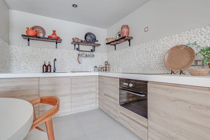 Foto 4953cf74-1f05-4c53-9b19-b06bef09d805. Pis a calle las ventas 16 a Las Brisas Marbella