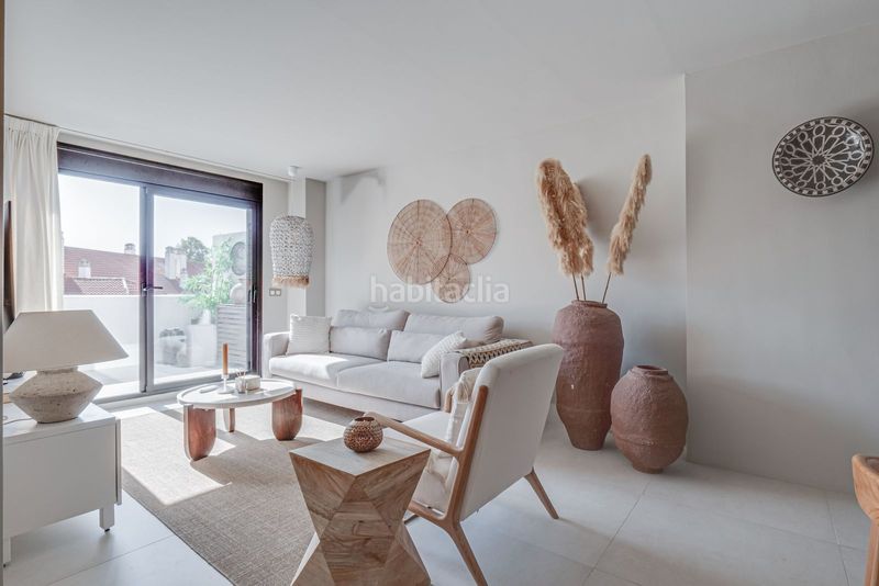 Foto 98da7326-8e43-4e8a-ae7c-6a9b4d9b9346. Pis a calle las ventas 16 a Las Brisas Marbella