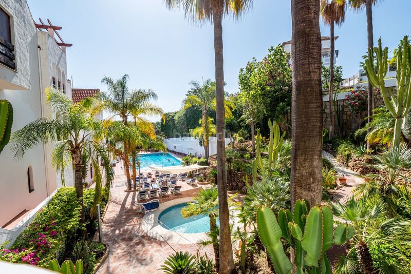 Foto c7f732b4-1637-4701-bdde-3b45d21552bf. Pis a calle las ventas 16 a Las Brisas Marbella