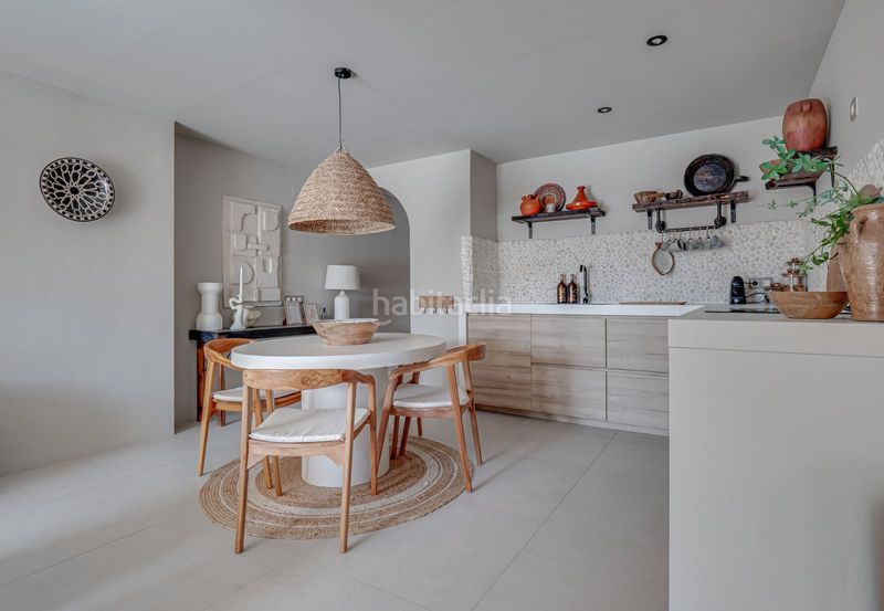 Foto d2e44f1b-826d-414a-9203-621084f676b7. Pis a calle las ventas 16 a Las Brisas Marbella