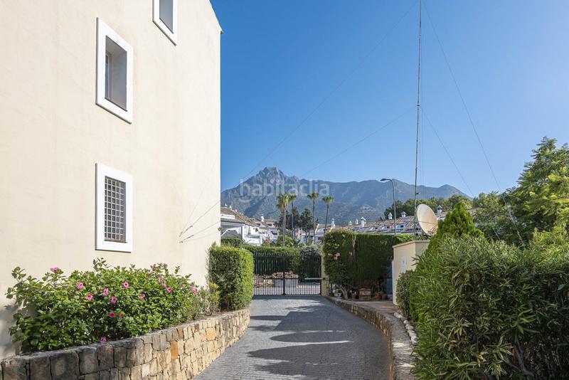 Foto 139bb285-8ecf-4c66-a5c2-7f7af8b0433d. Ático en calle cornalina 1 nagüeles: ático de lujo en un oasis de paz en Marbella