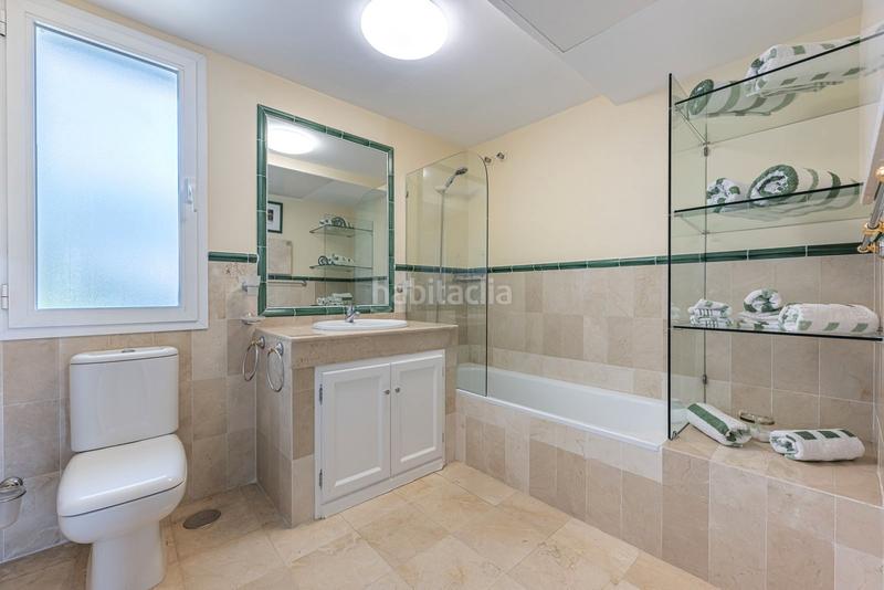 Foto 44ce94c4-ea02-49e4-a745-3fc6bdbdf15f. Ático en calle cornalina 1 nagüeles: ático de lujo en un oasis de paz en Marbella