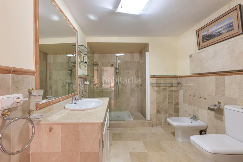 Foto b3aefdf0-3dab-40b4-8a25-74d85b47c451. Ático en calle cornalina 1 nagüeles: ático de lujo en un oasis de paz en Marbella