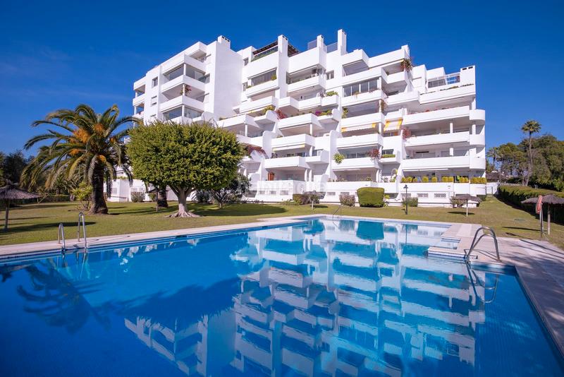 Foto 69fc01ef-be12-4fc8-86ea-51d0c08d0c52. Pis a calle 19 c 501 a Guadalmina Alta Marbella