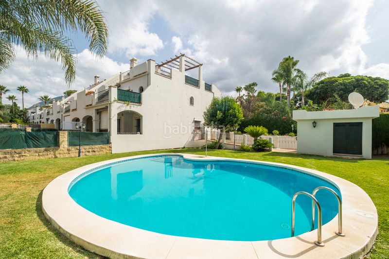 Foto f1971fd2-7ede-45ee-9215-fe79cfbecfea. Casa adossada amb aparcament piscina a Nagüeles Alto Marbella