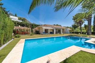 Xalet a Lugar urbanizacion cascada de camojan 5d. La exclusividad de camoján: inversión en estilo