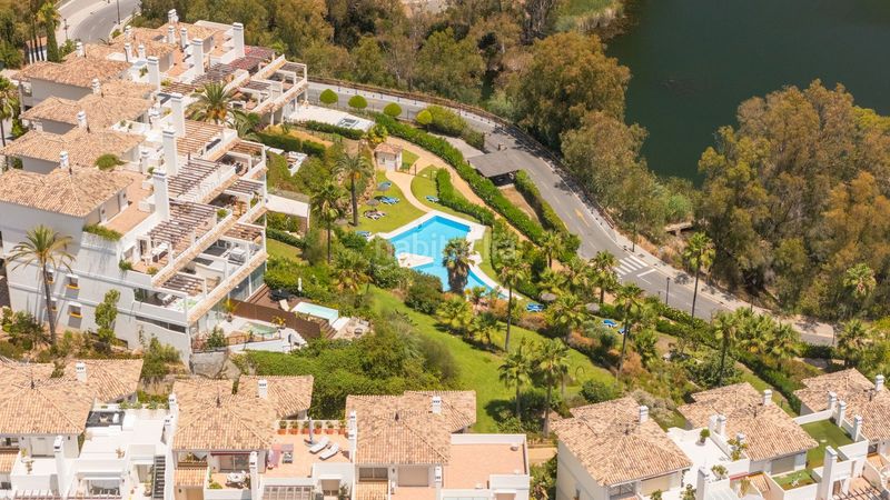 Foto 13de482f-e49f-42ad-a861-5f698afb2385. Piso en calle londres s/n nueva andalucía: tu hogar de ensueño en Marbella
